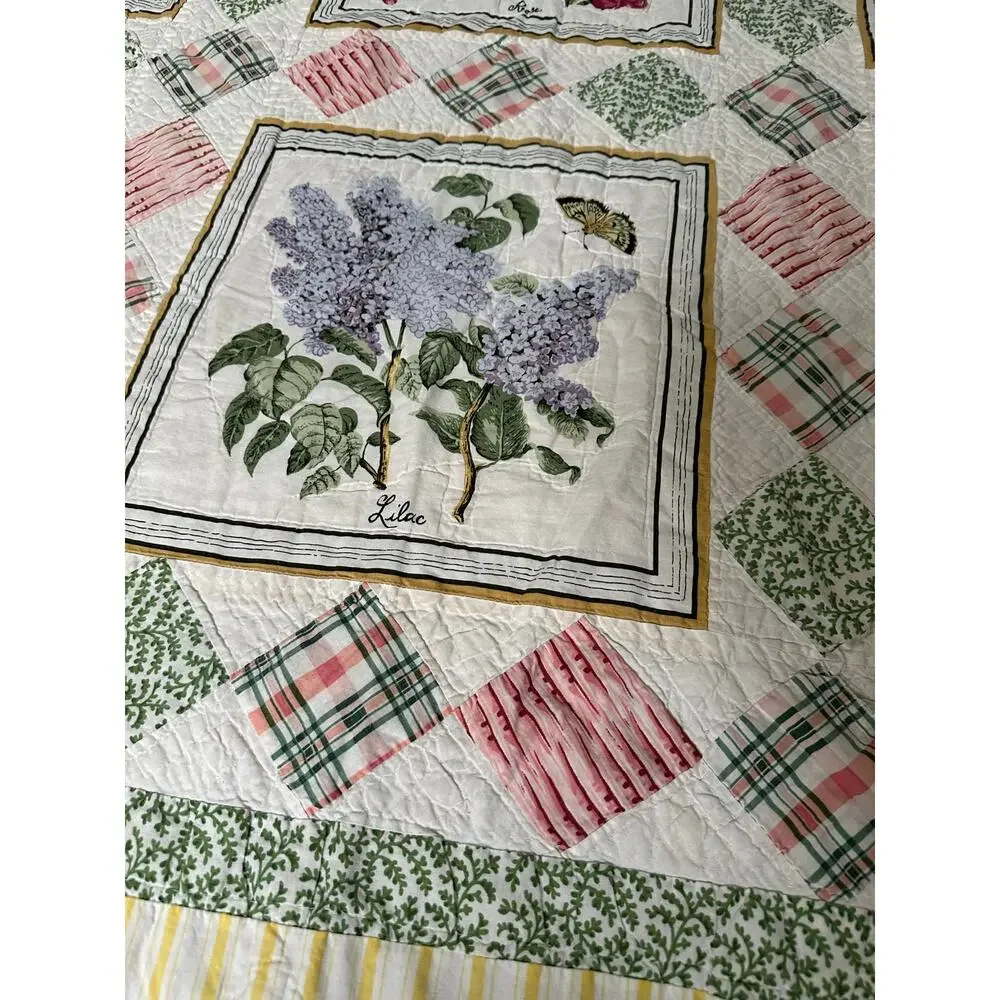 Vintage Quilt bedspread Coverlet Patchwork Botanical reversible white 78x78”
